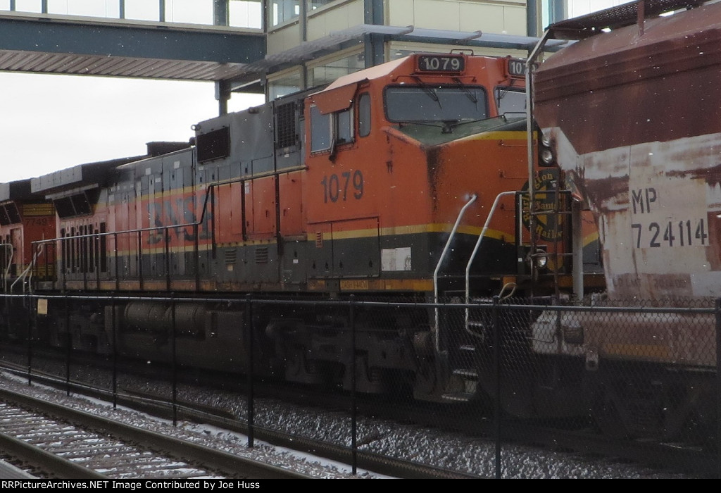 BNSF 1079